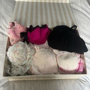 Box of lingerie 16 pieces, camisoles, thongs, nightgowns